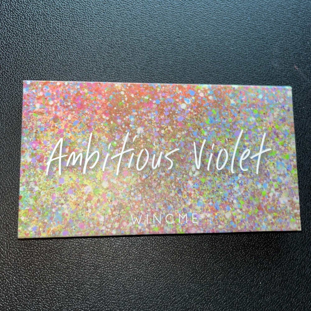 Wingme eyeshadow palette